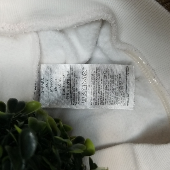 GAP x Disney Snow White Baby Pink Sweatshirt, Size 3 ~ VGUC - Picture 7 of 8